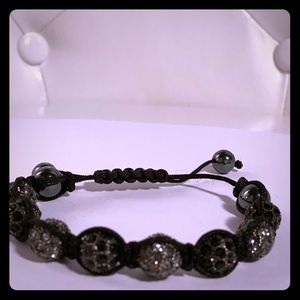 Hoop lock bracelet with balls